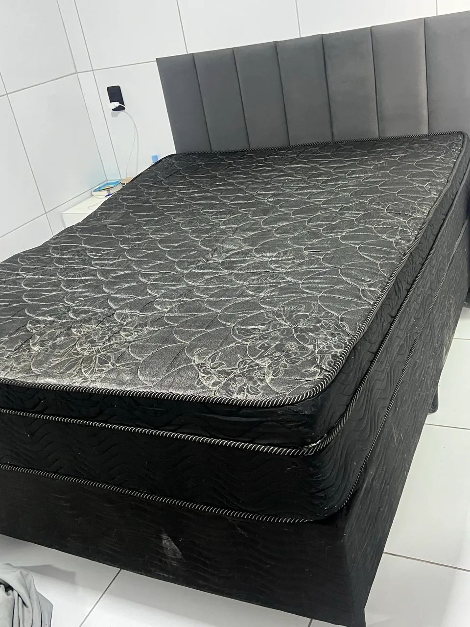 Cama box e colchão portobel 
