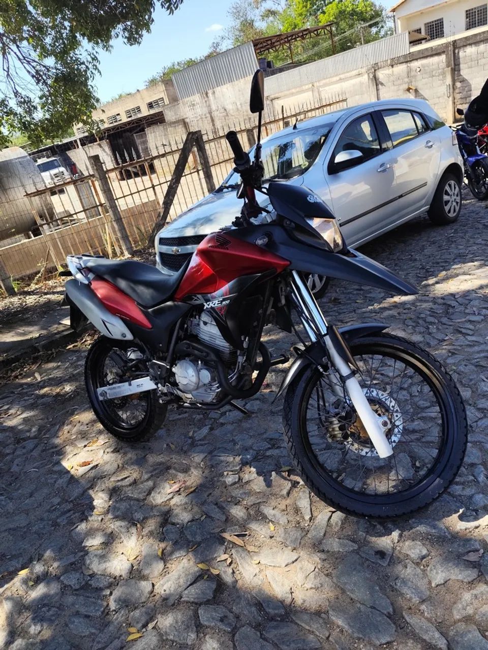 Vendo XRE 300  - Foto 5