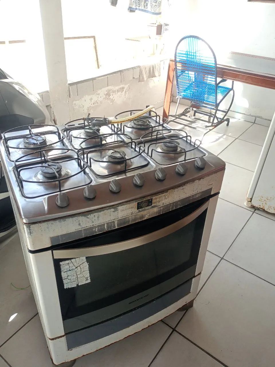 Fogão 6 bocas, com mangueira e relógio 230