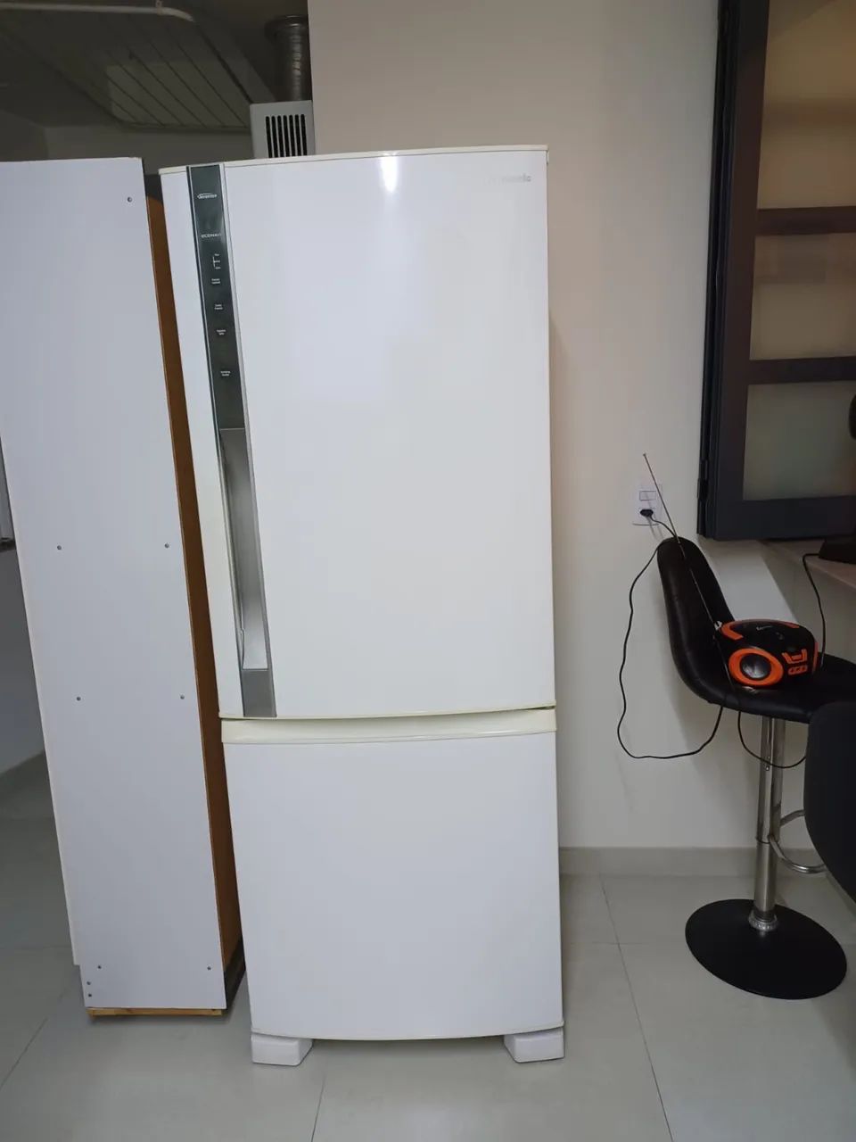OPORTUNIDADE! Geladeira Panasonic Inverse Econavi Frostfree 423 litros