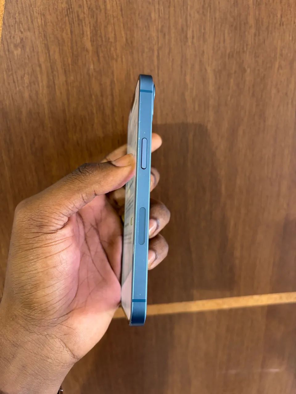 IPHONE 13 ACEITO TROCA, COM VOLTA - Foto 4