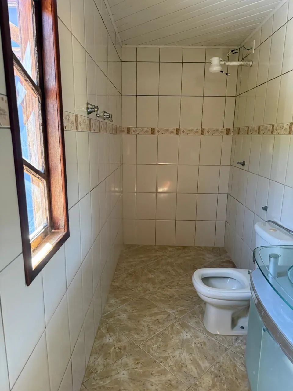 Vendo imóvel com 2 casas mais terreno com 4 lotes  - Foto 5