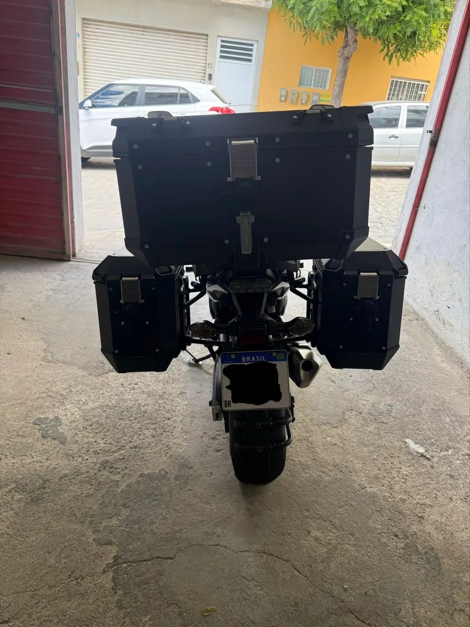 Muito nova. Moto de garagem. - Foto 4