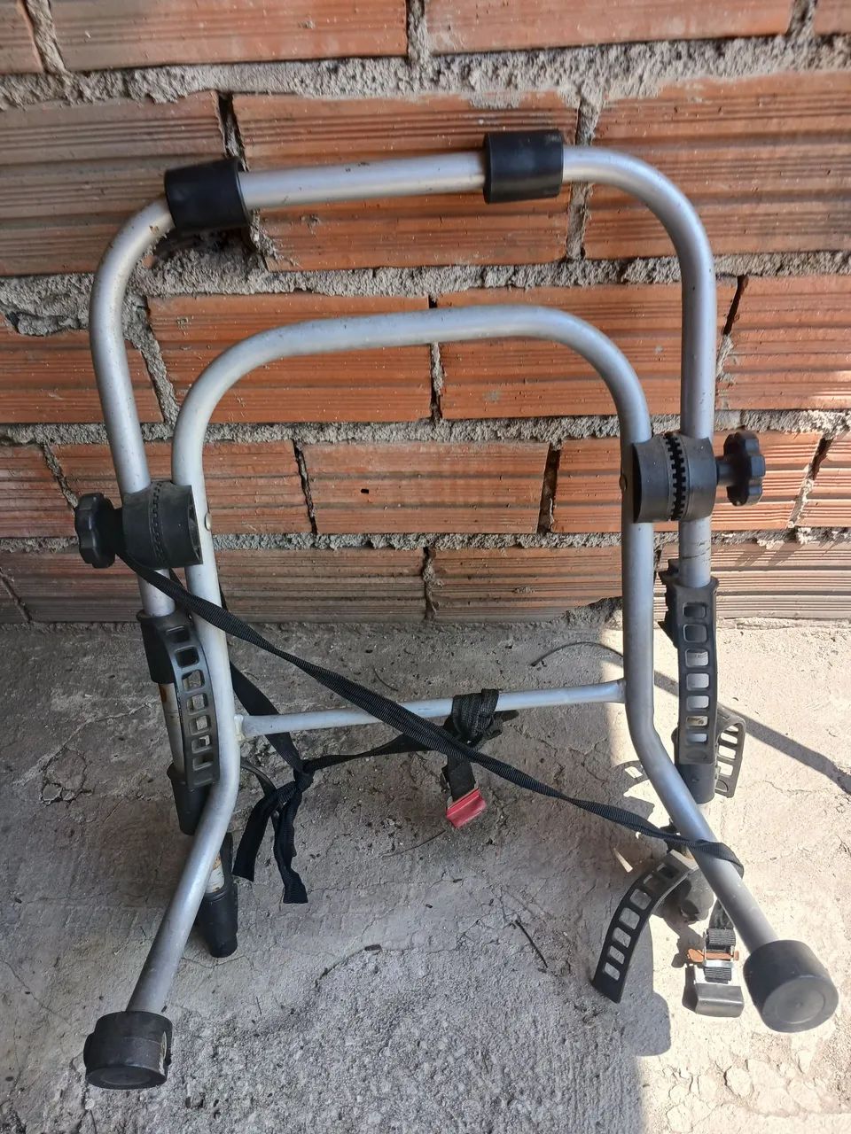 Suporte para. Leva  bicicleta no  carro ?  - Foto 2