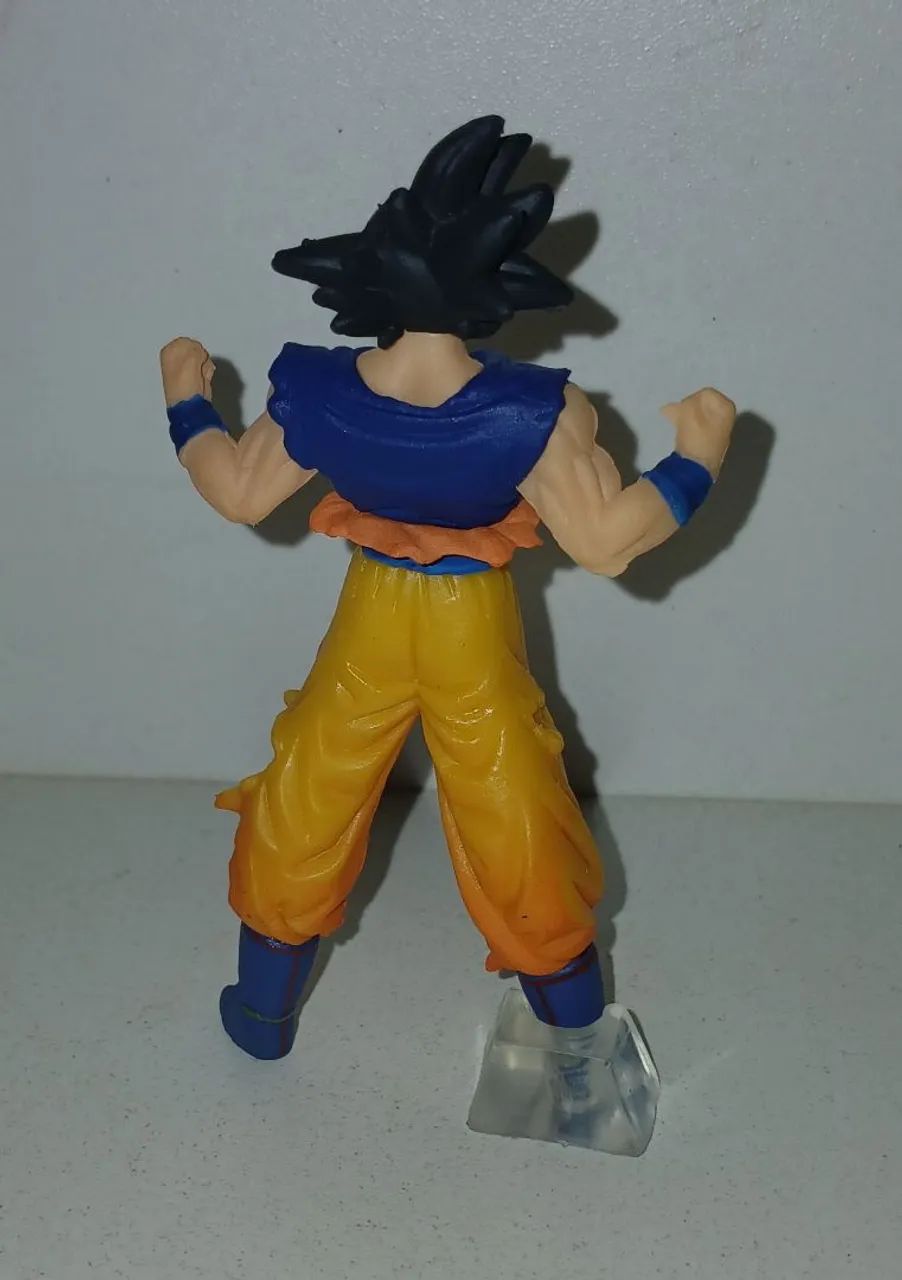 BONECO ACTION FIGURE MINIATURA DRAGON BALL GOKU IRRITADO - Foto 2