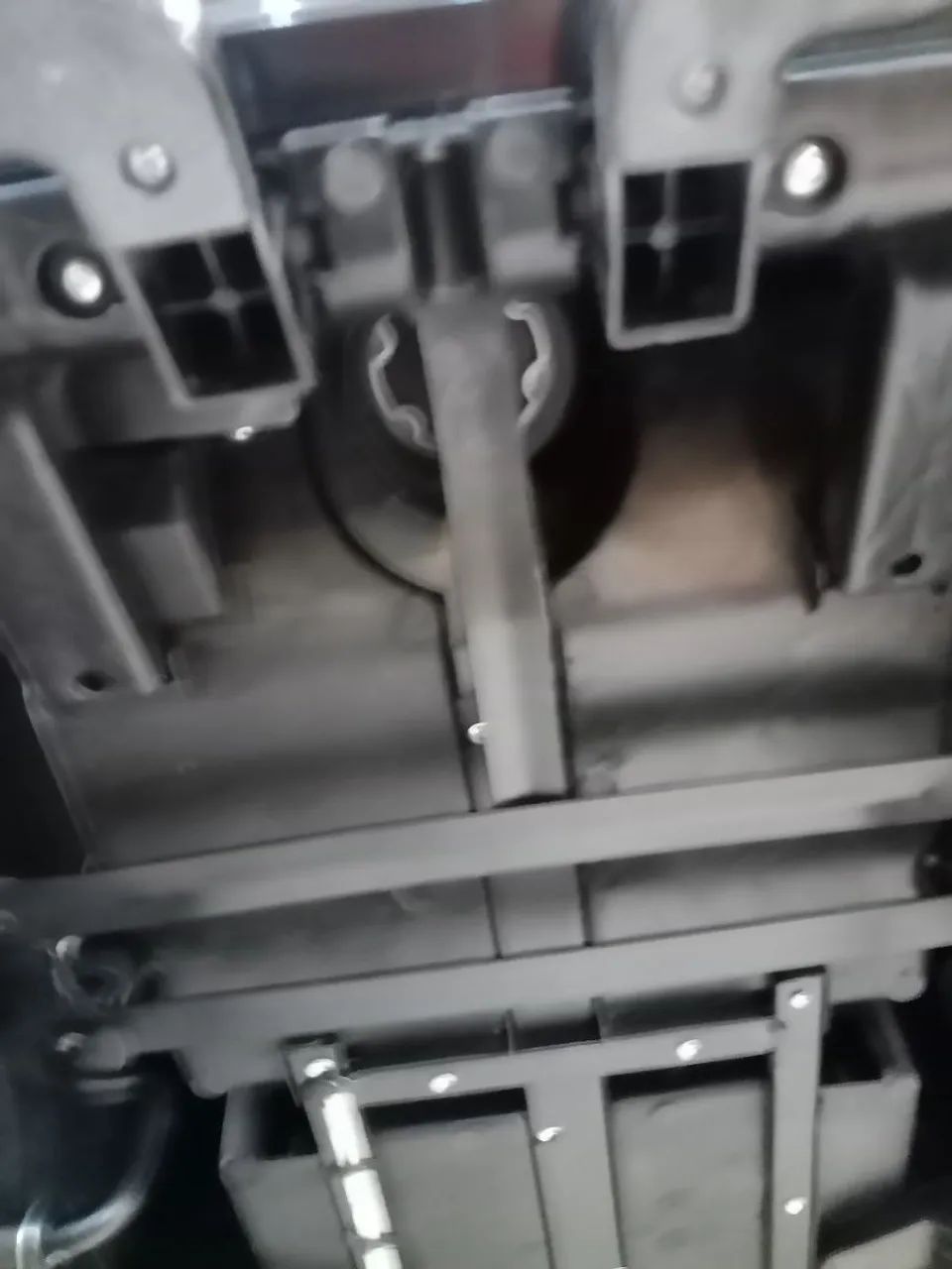 Manutenção em carrinhos elétricos infantil.