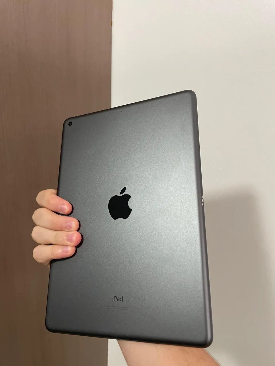 iPad 9 geração estado de novo, acompanha teclado capa e película  - Foto 2