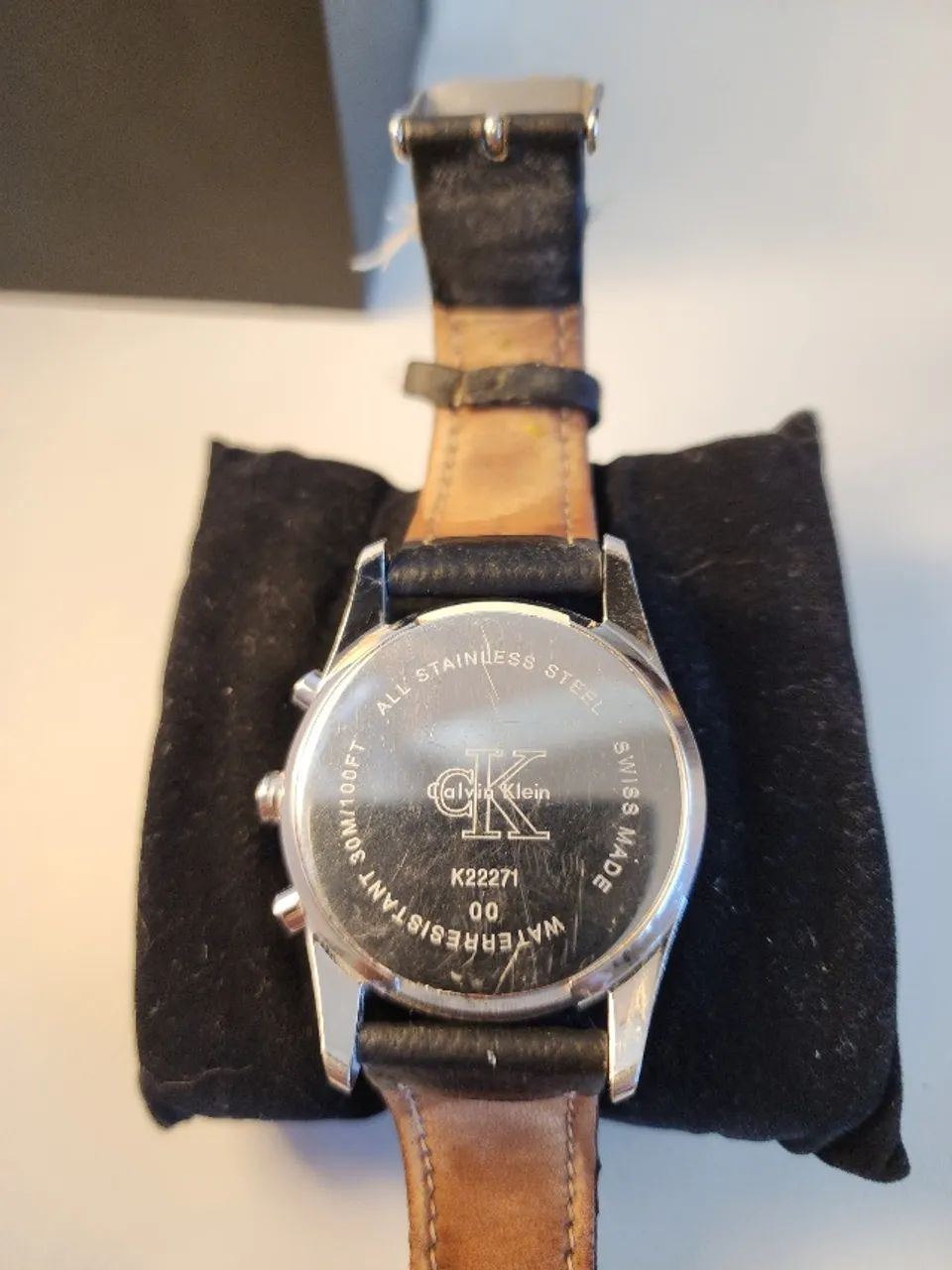 Relógio original Calvin Klein modelo K22271, elegante e funcional, Swiss Made - Foto 3