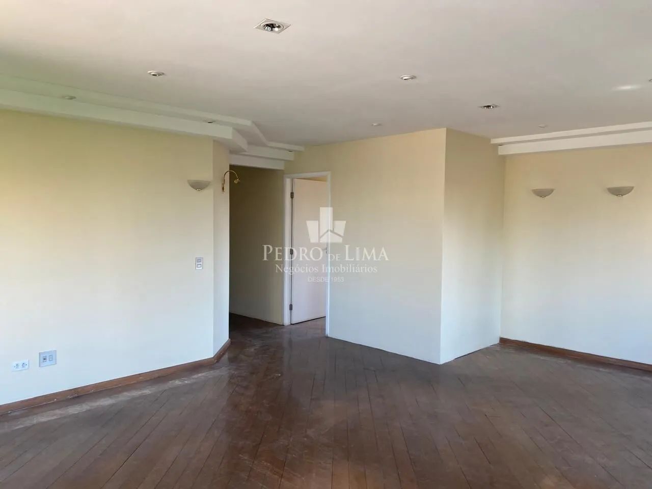 Apartamento na Penha com 150m², 4 Dormitórios, 2 Suítes e 2 Vagas - Foto 2