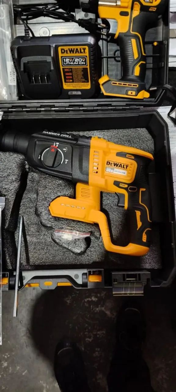 Dewalt kit Furadeira - Foto 5