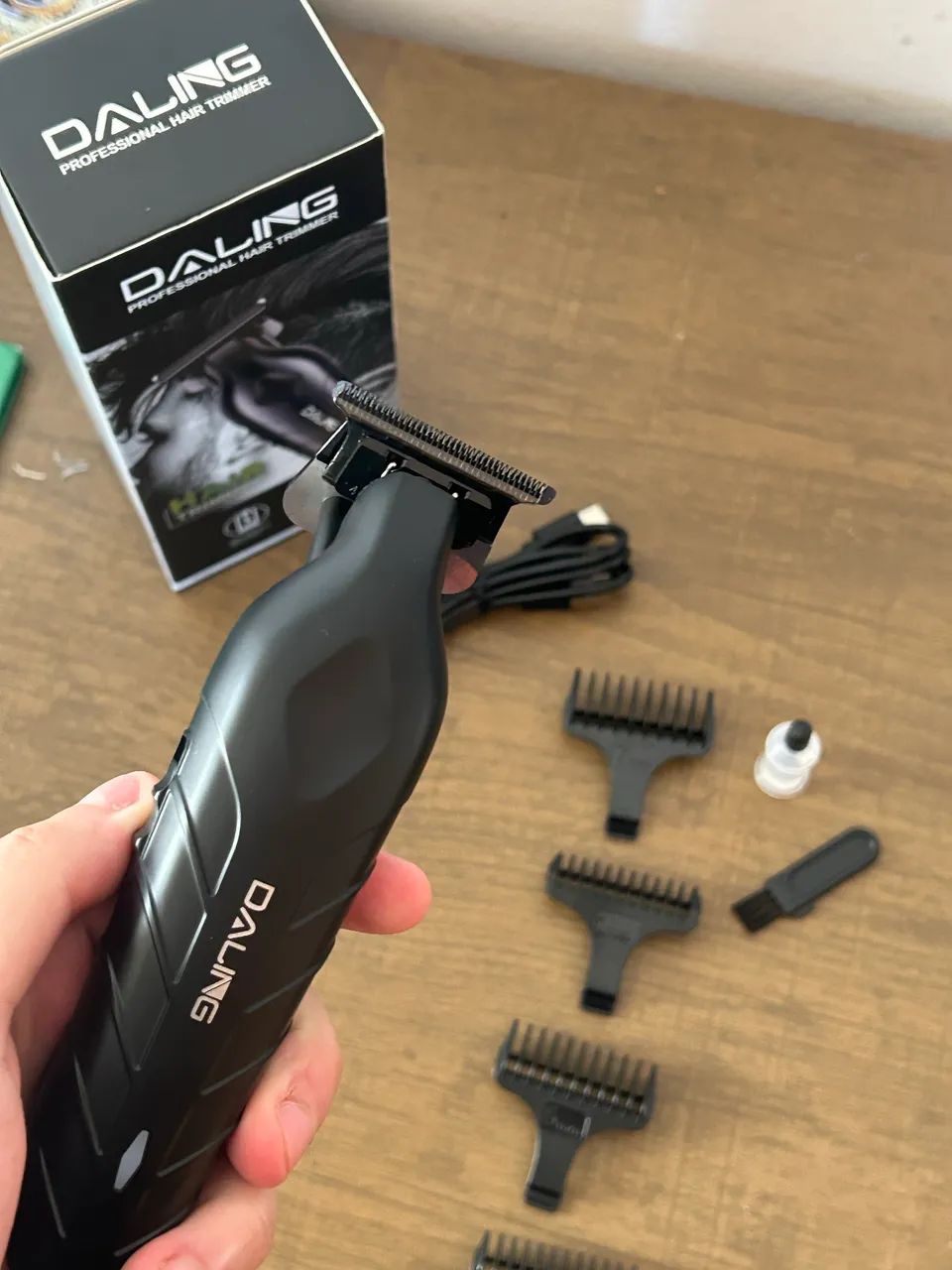 Máquina de acabamento e corte - Foto 3