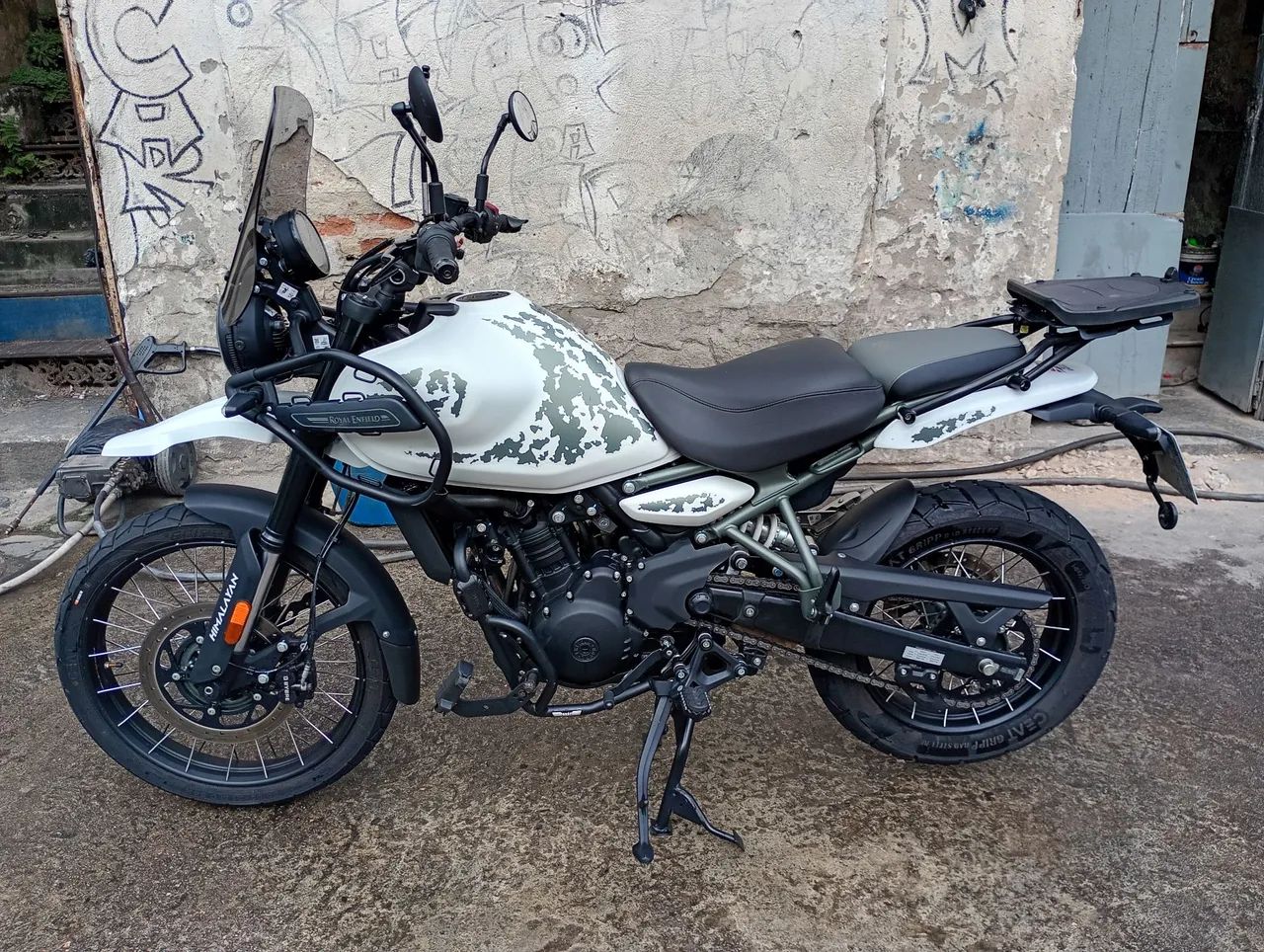 Himalayan 450 nova e com acessórios  - Foto 2