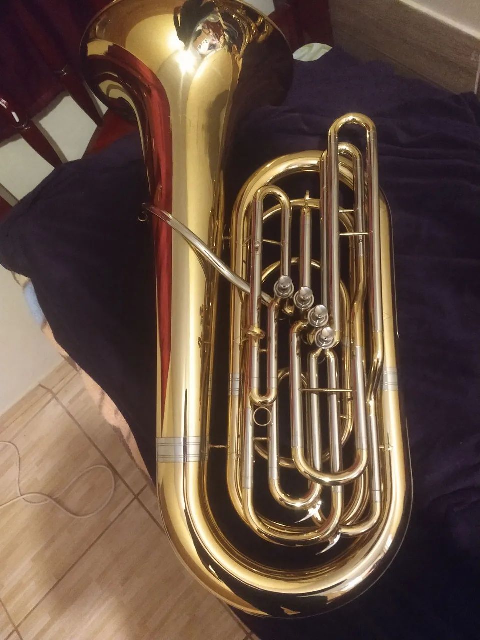 Tuba NY modelo TU 400