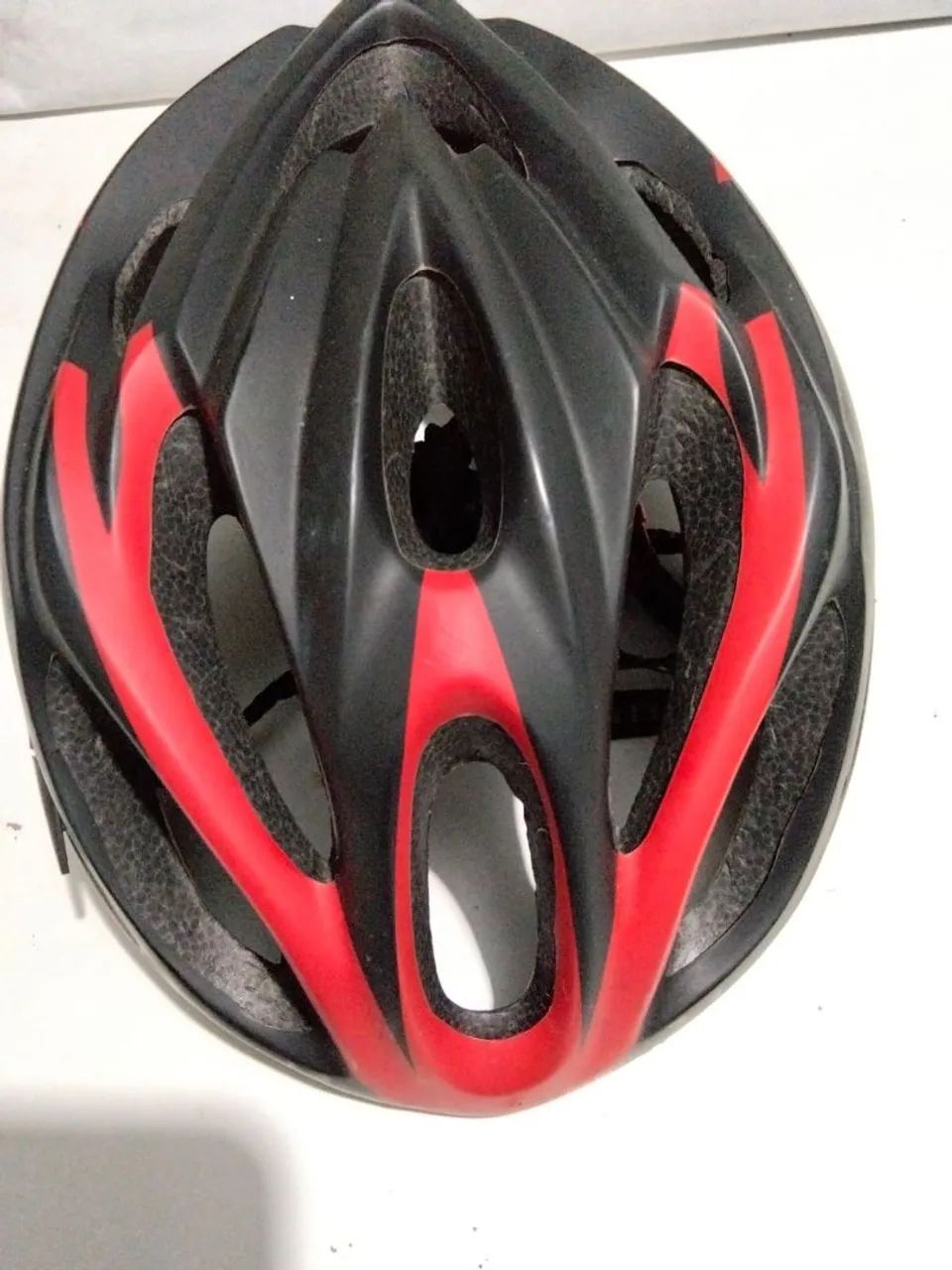 Capacete de ciclismo e bermuda de ciclismo  - Foto 3
