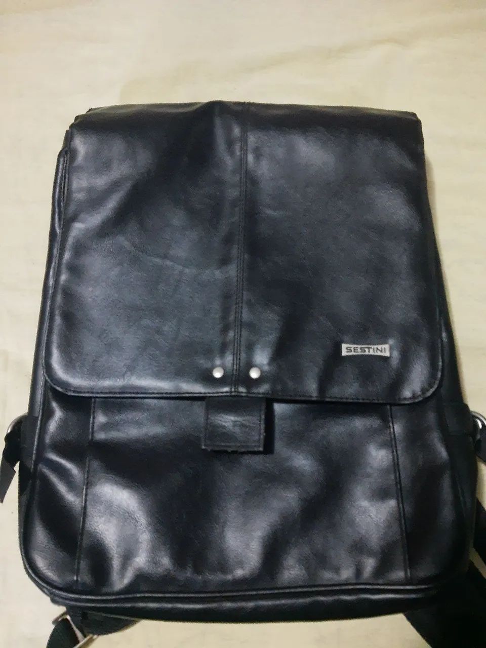 Mochila Sestini de couro 