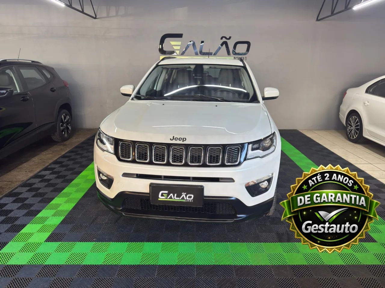 Jeep Compass 2.0 16V FLEX LONGITUDE AUTOMÁTICO 2017