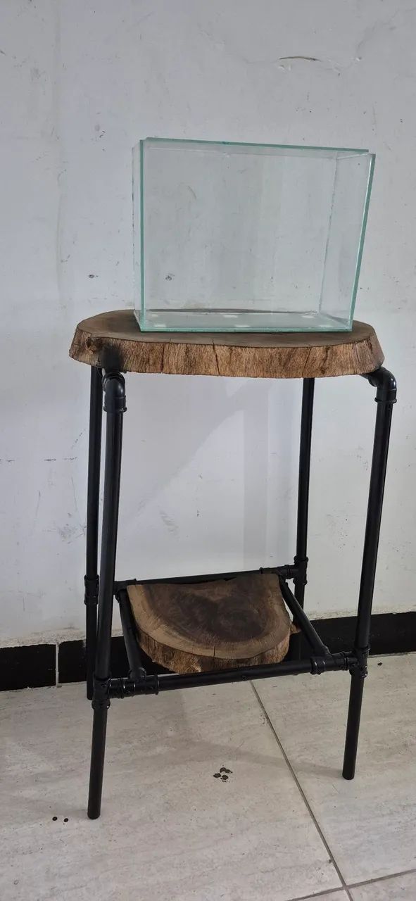 Vendo aquario com mesinha rústica  - Foto 3
