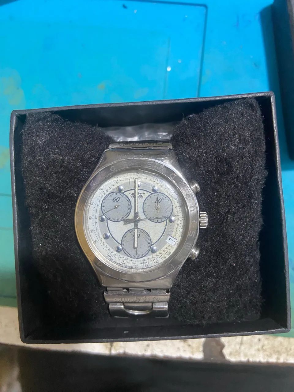 Swatch médio prata 