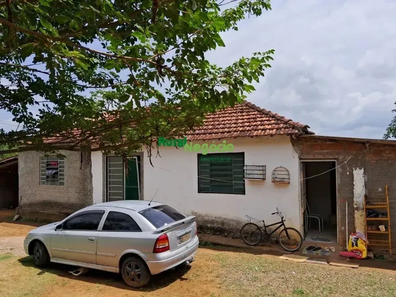 CHÁCARA FORMADA COM FÁCIL ACESSO EM PIRANGUINHO-MG - Foto 4