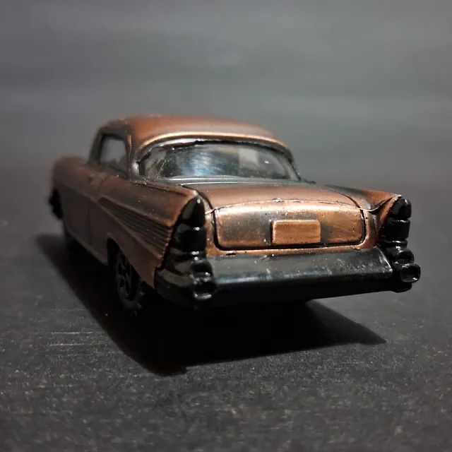 Apontador de Mesa em formato de Cadillac Bel Air Em Metal Miniatura - Foto 2