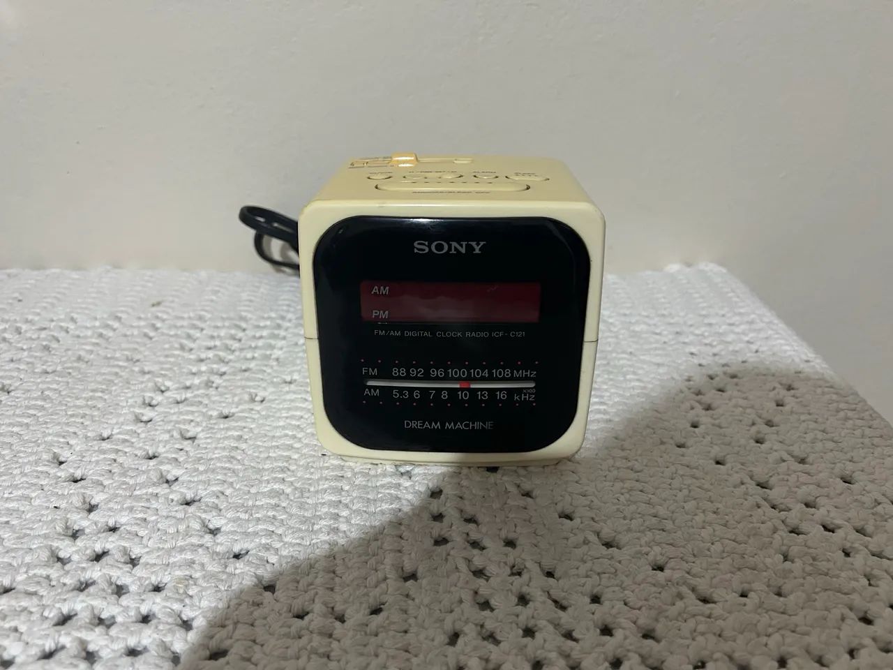 Rádio Relógio Sony - Dream Machine