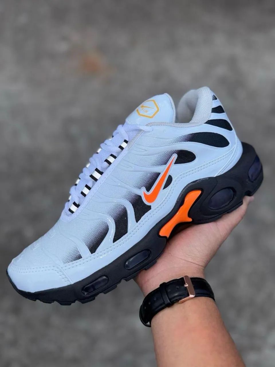 Tenis