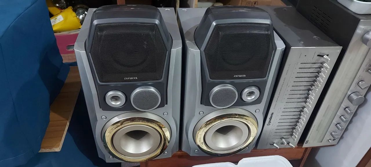 Caixas micro system Aiwa T99 funcionando perfeitamente. Leia todo o anúncio 