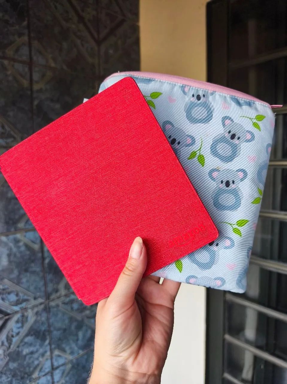 Capa e Case para Kindle Oasis 