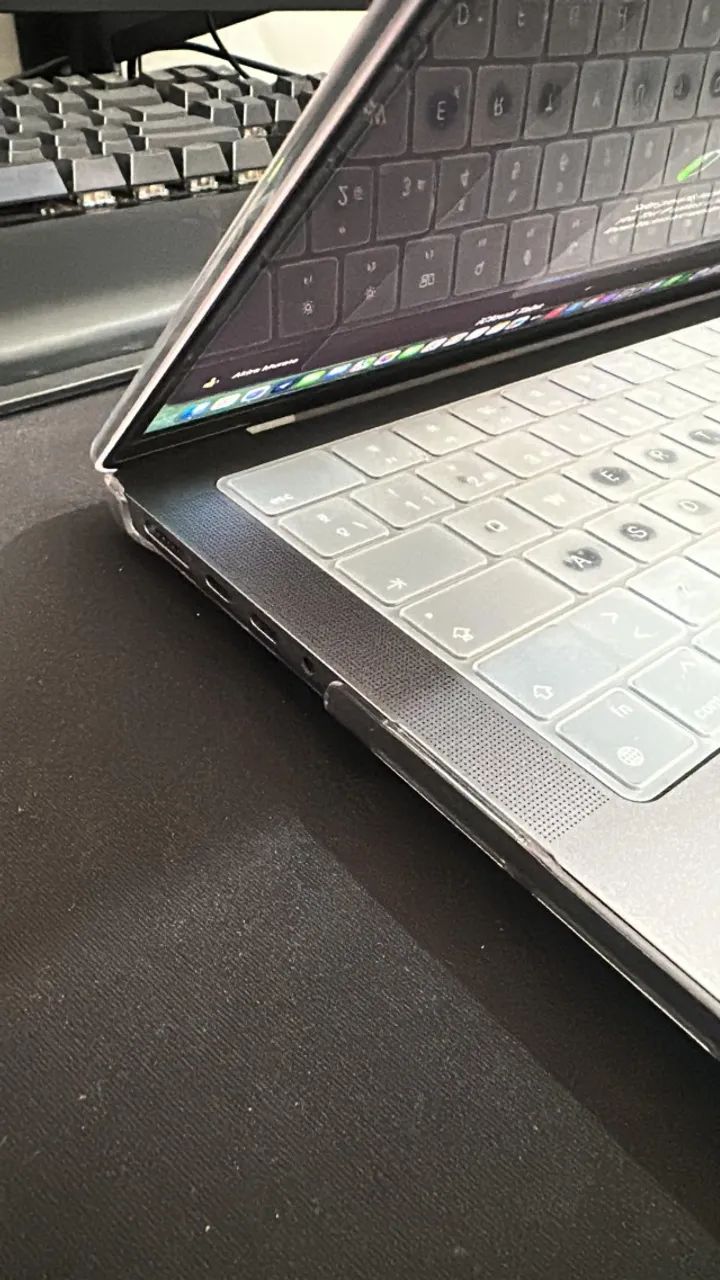 Macbook Pro M3 - Foto 4