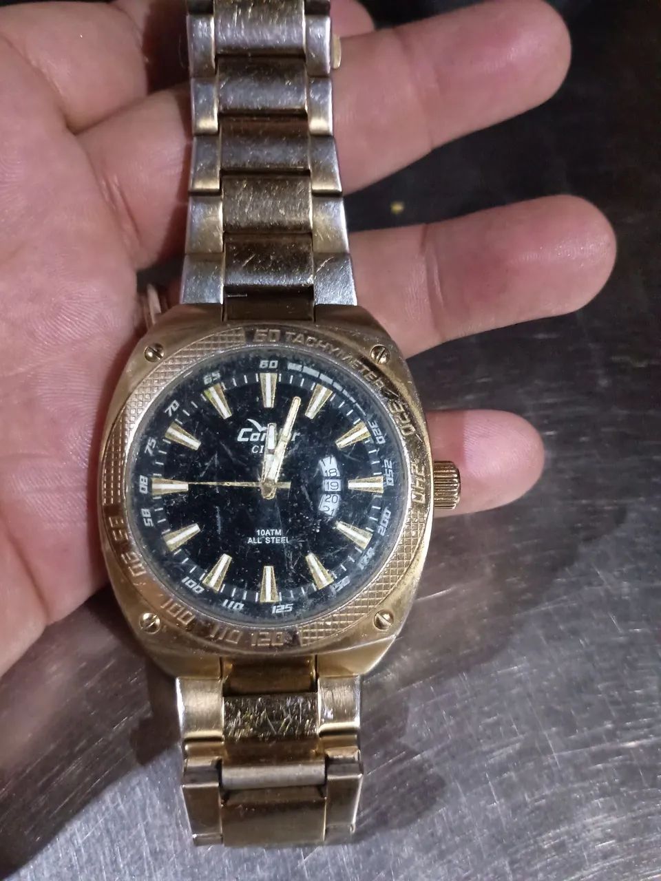 Vendo Relógio ?