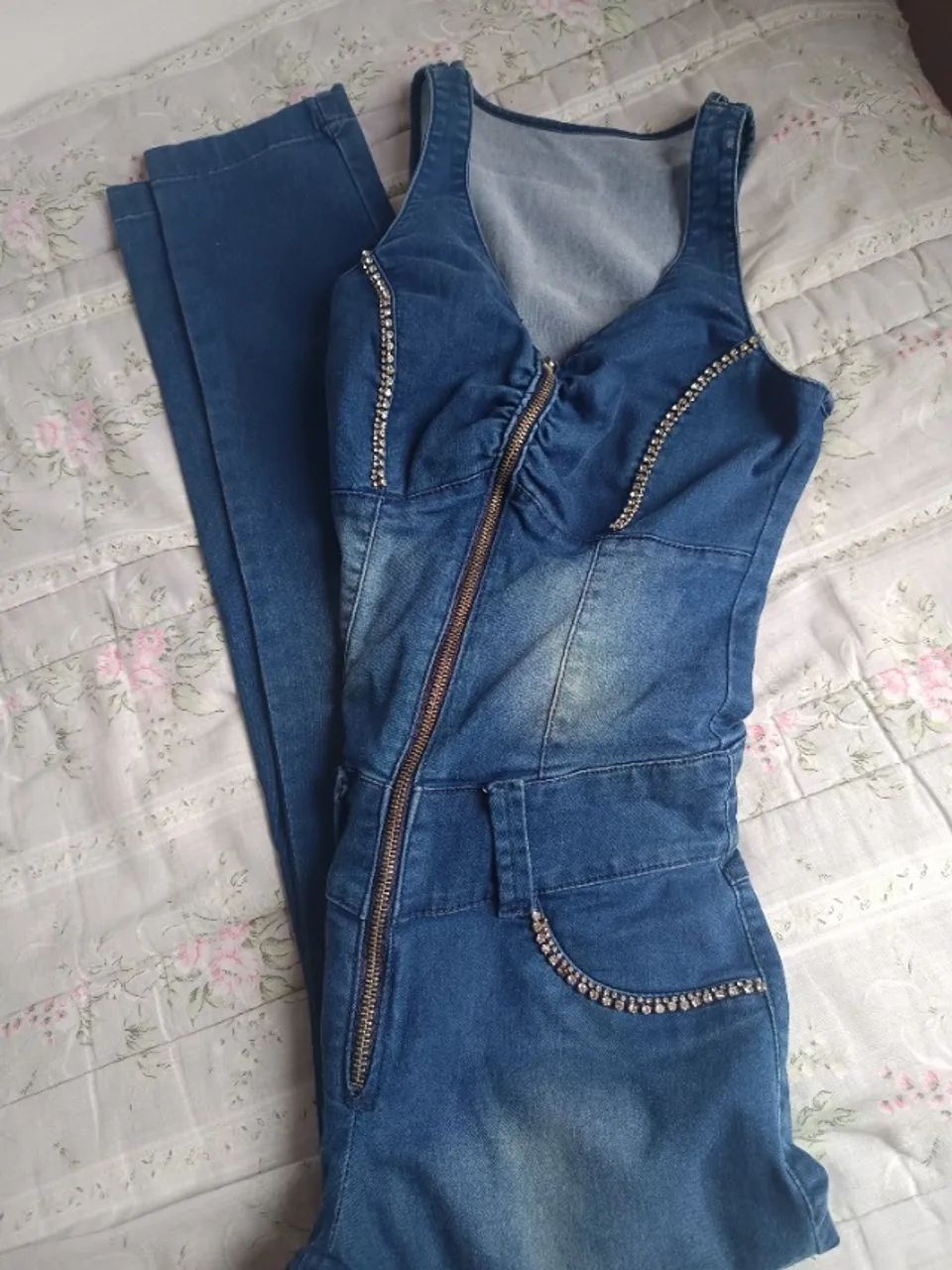 Macacão jeans 36  - Foto 4