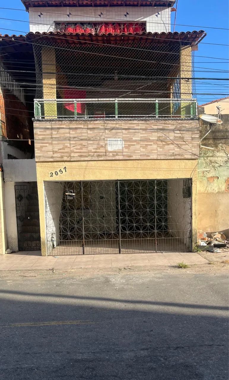 Alugo Casa Bem Localizada