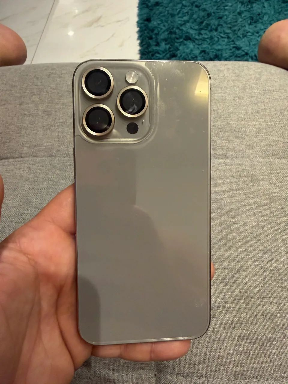 iPhone 15 Pro Max - Foto 2