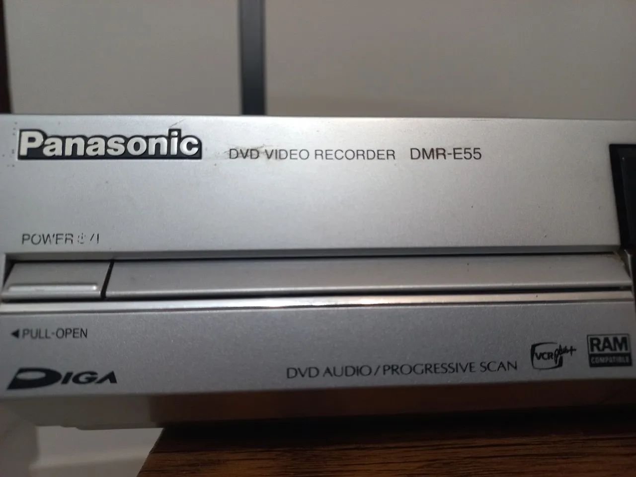 Gravador de DVD Panasonic DMR-E55 - Foto 2