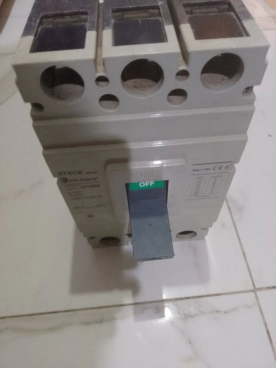 Vendo um excelente disjuntor da marca steck 400A - Foto 2