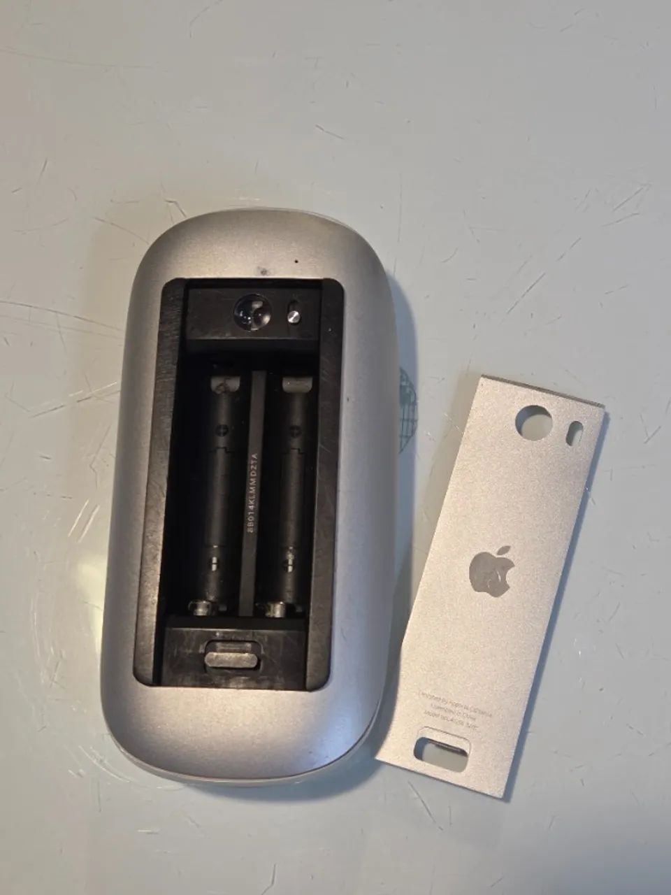 Vendo Apple Magic Mouse - Original - Usado - Foto 2