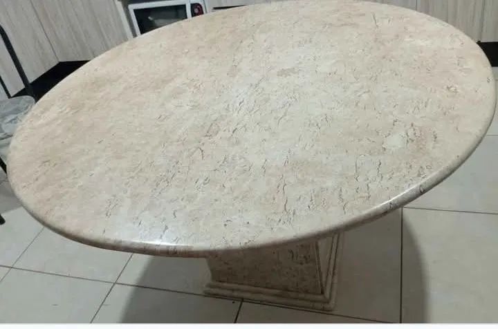 Mesa redonda travertino RS 2000