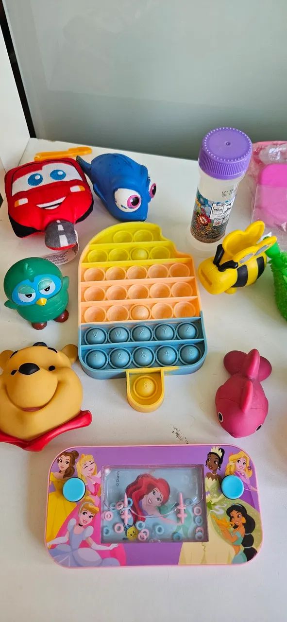 Lote de brinquedos variados - Foto 4