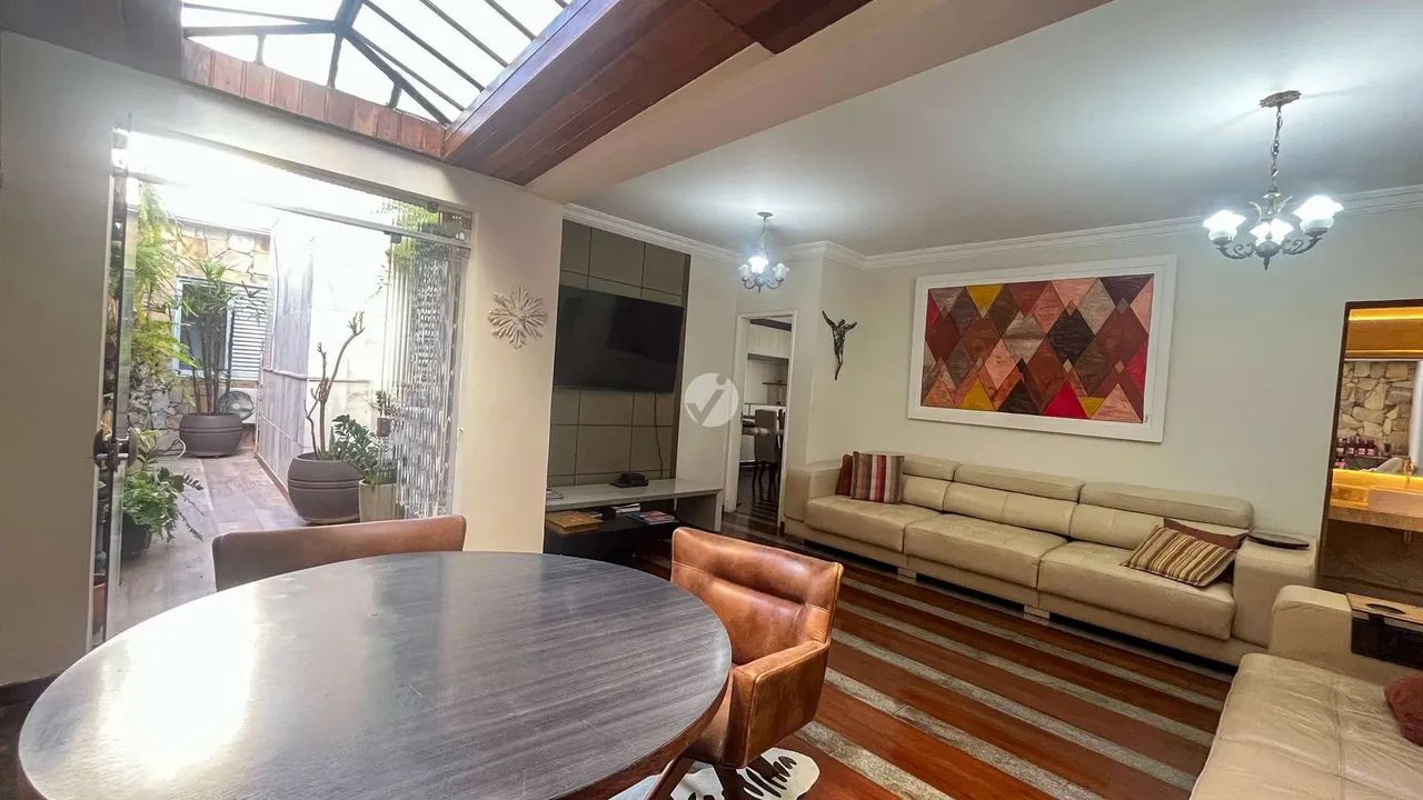 Área privativa, 5 quartos, 2 suites, 2 vagas - Foto 2