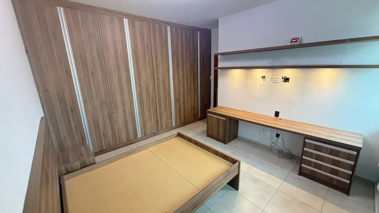 Casa para venda tem 247 metros quadrados com 4 quartos - Foto 4