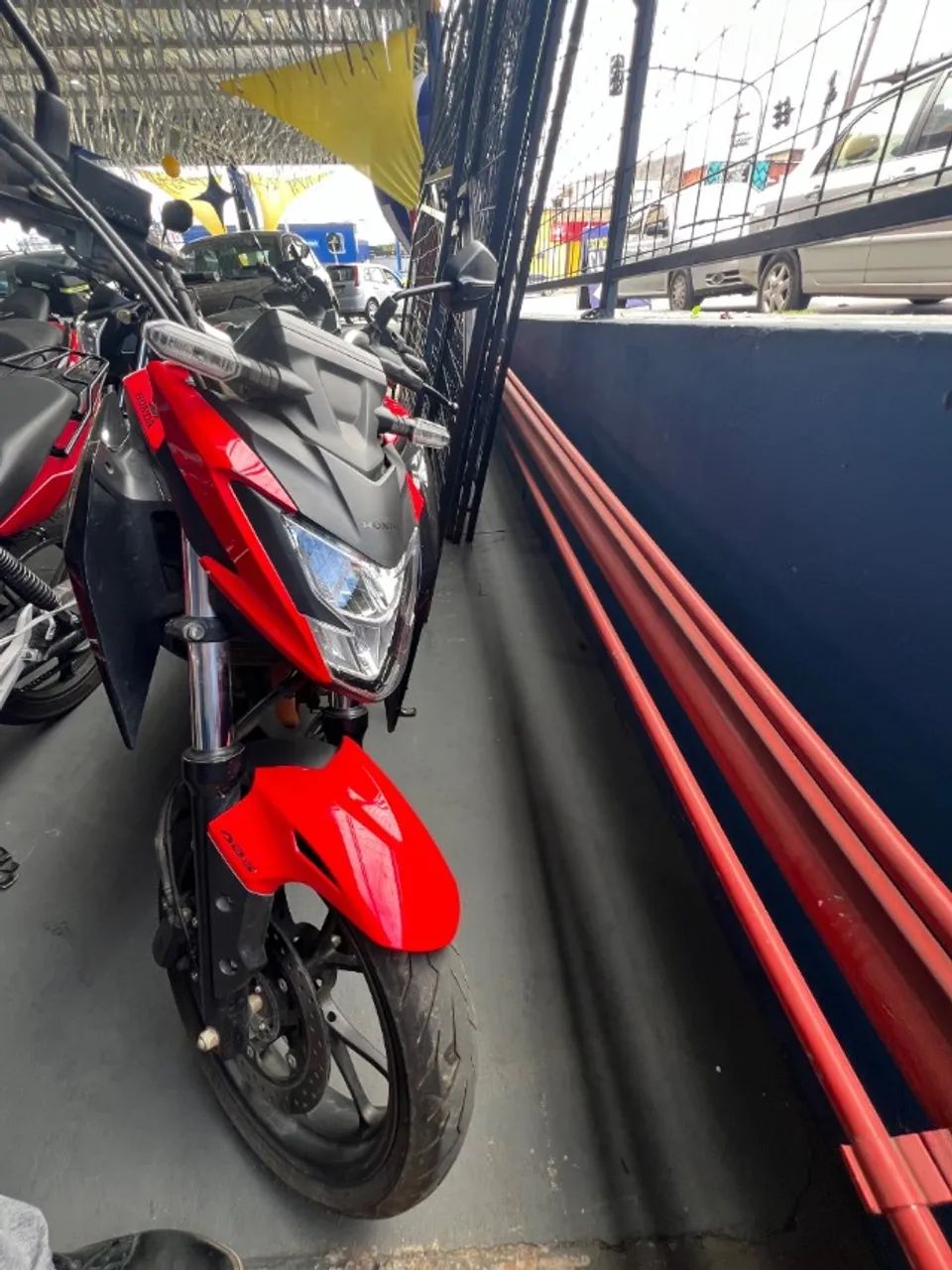 HONDA CB300F 2024