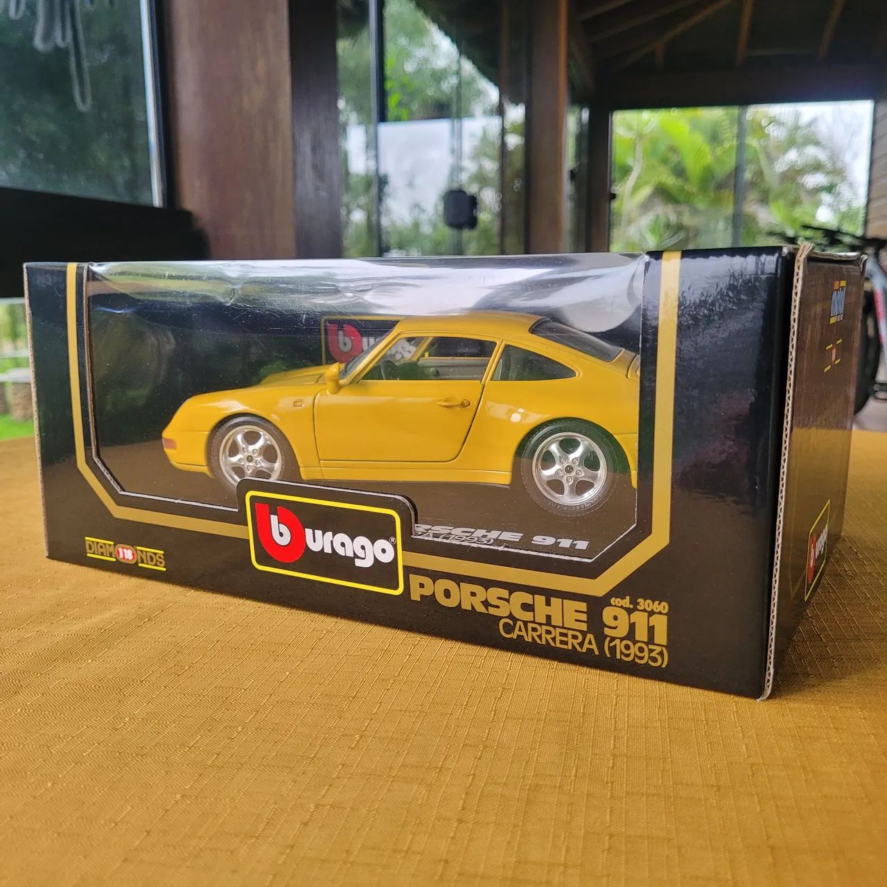 Bburago Porsche 1/18 ミニカー Miniatura Bburago 1:18 Porsche Carrera 911 - Hobbies e coleções
