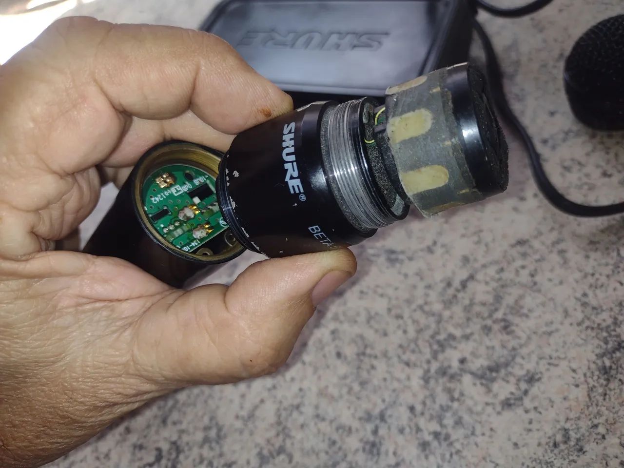 MICROFONE SEM FIO SHURE PGX4  - Foto 4