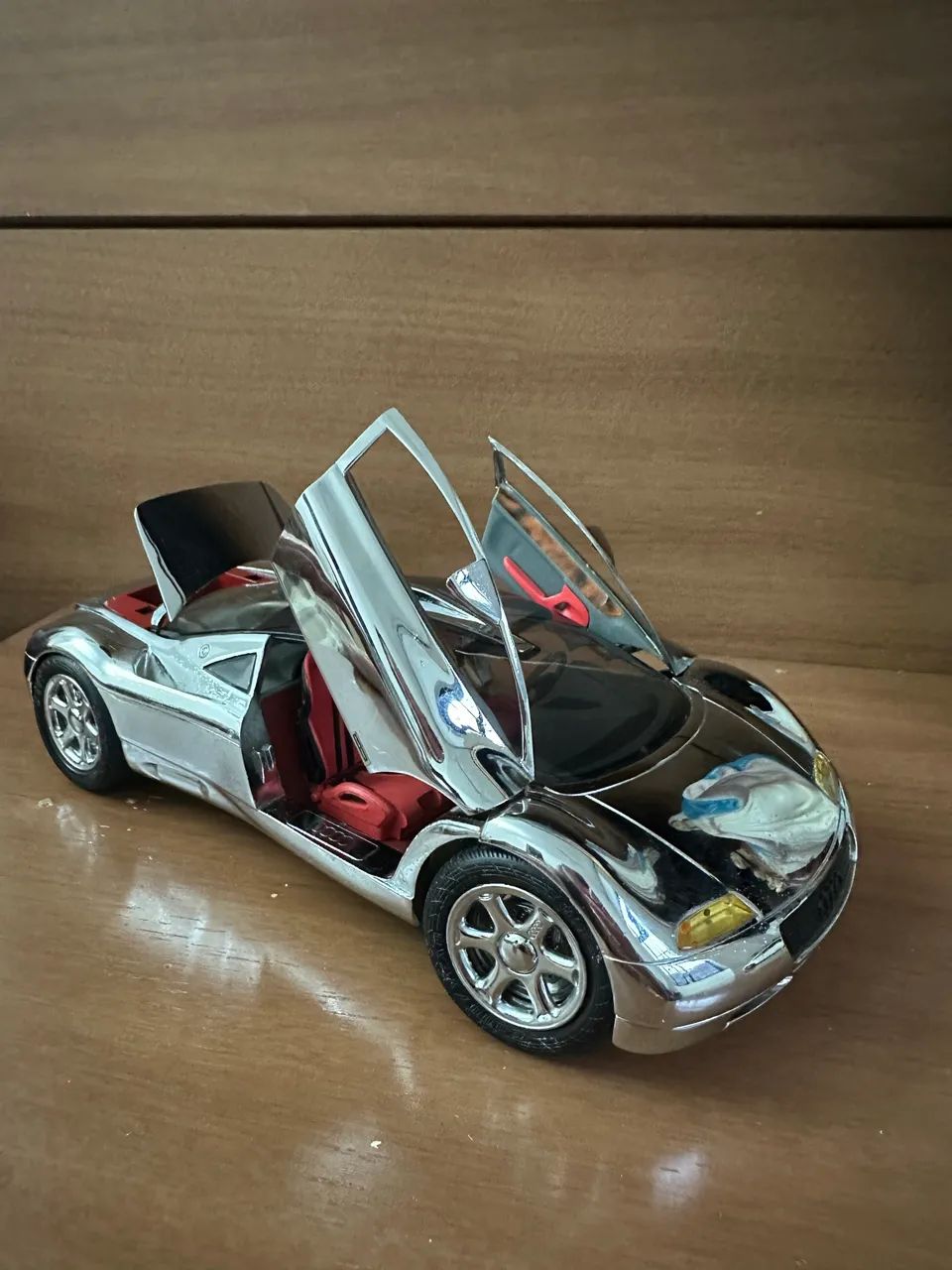 Miniatura Audi Avus (1994) prata 1/18 - Foto 3