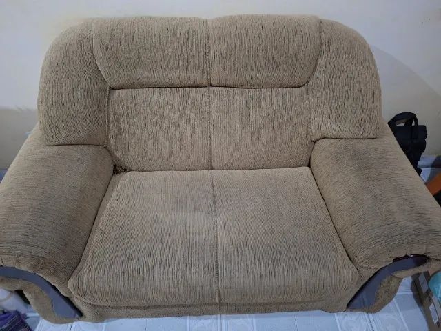 Vendo sofá 2 lugares