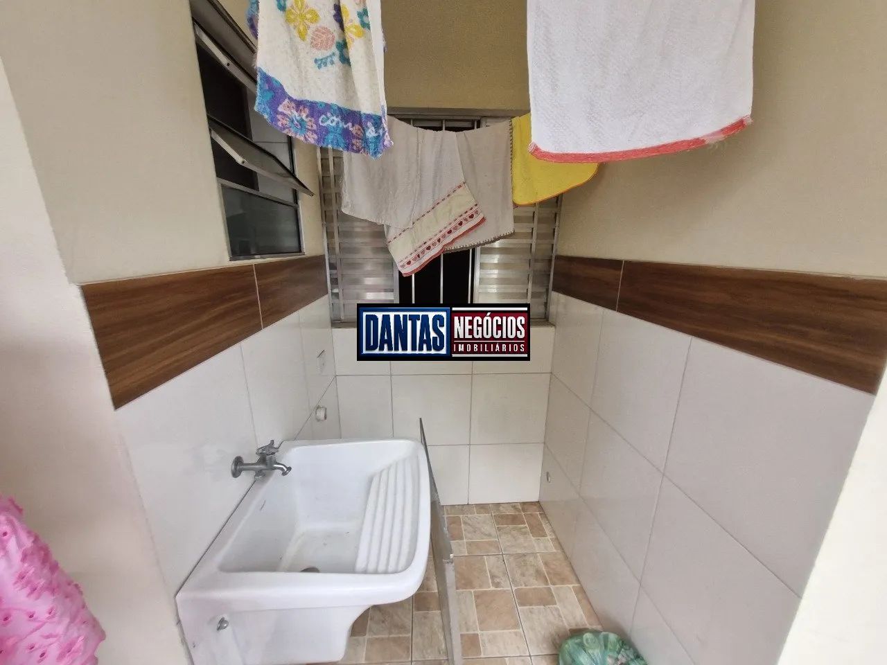 Kitnet quarto, sala, wc e cozinha S/ Vaga - Foto 3