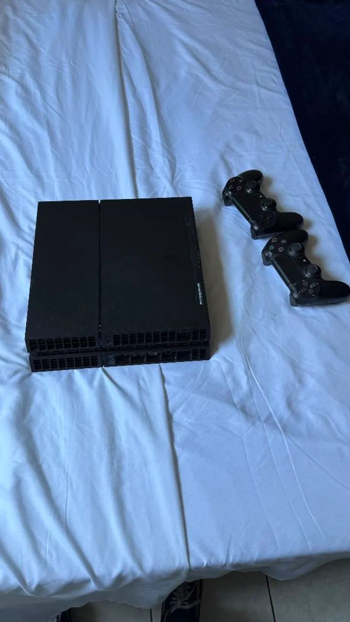 Ps4 1tb 2 controles - Foto 3