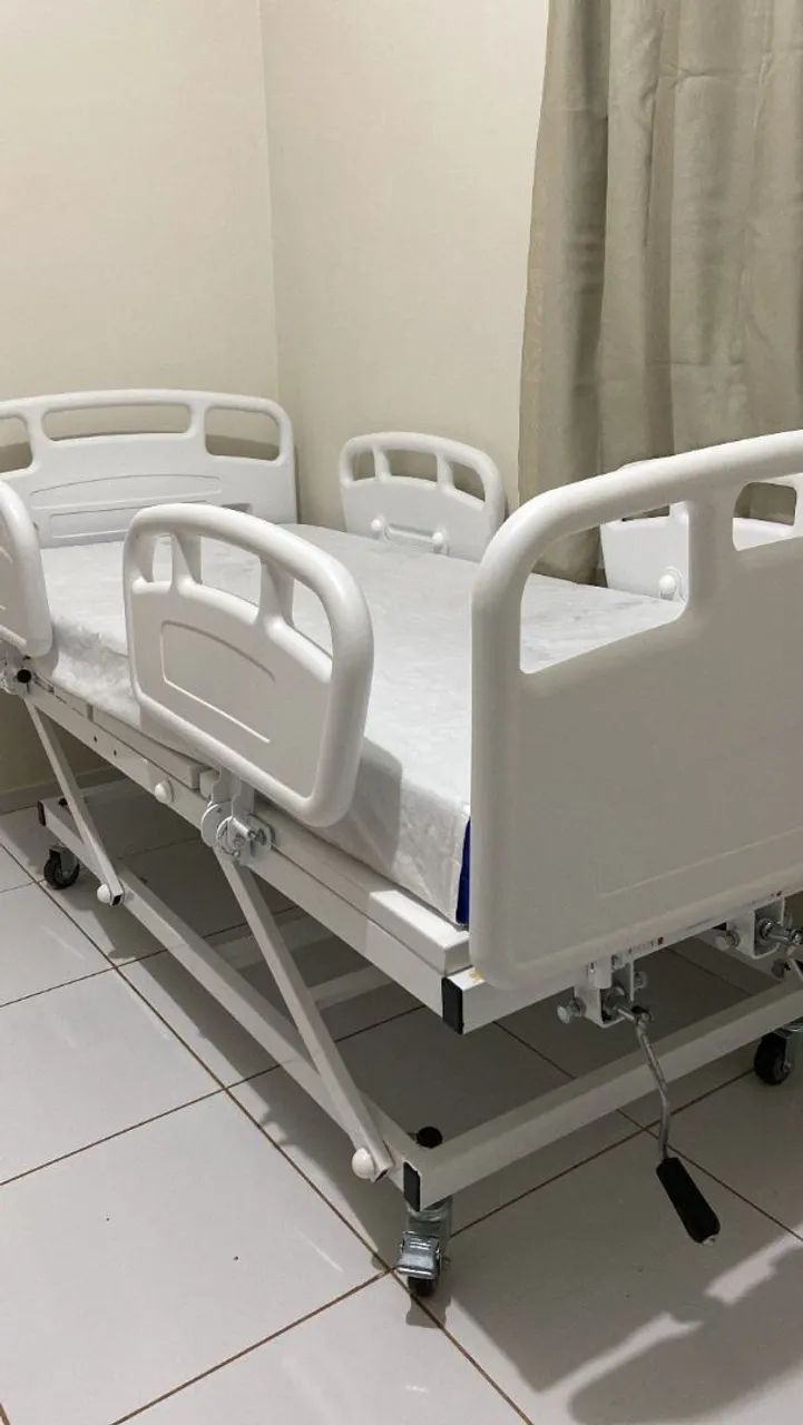 Cama hospitalar Manual 3 manivelas - Foto 2