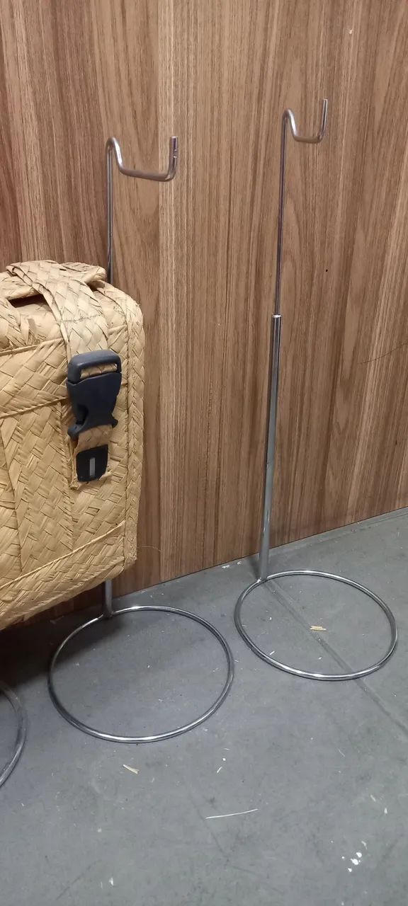 Expositor de bolsa em ferro