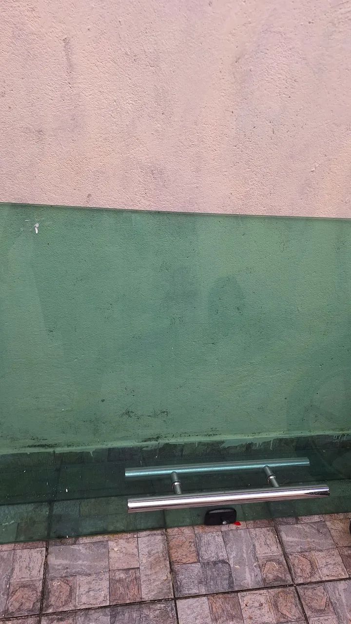Vendo porta de vidro! 
